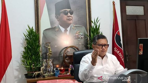 Perangi Pandemi COVID-19, Hasto Minta Kader PDIP Gotong Royong Bantu Rakyat