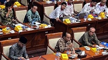 Minister Of Communication And Information Budi Arie Setiadi Salahalkan V Becomes F: Slip Your Tongue, Nervous, Or Don't You Understand?