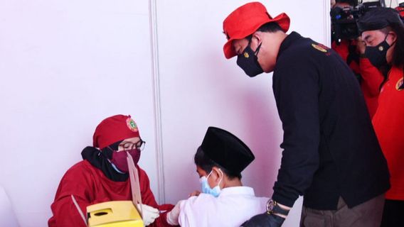 Vaksinasi di Pondok Pesantren, Kepala BIN Budi Gunawan: Ketahanan NKRI Ada di Sini