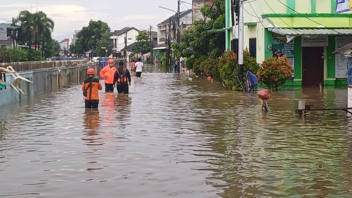 673 KK dans le Tangerang touché par les inondations, BNPB rappelle au public d’être toujours vigilant