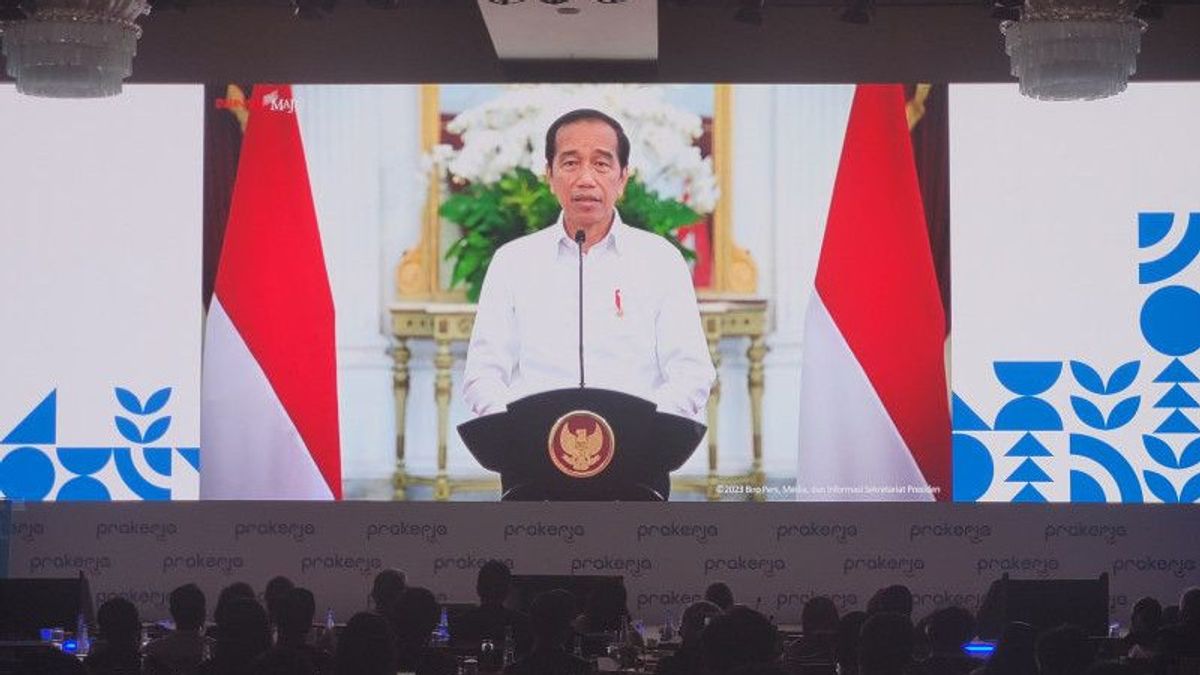 Jokowi、人口ボーナスに直面してより良い人生を送るためには生涯学習が重要であることを思い出させる