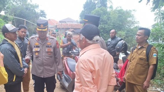 Tim SAR Masih Cari 7 Orang Hilang di Gunung Godog Garut