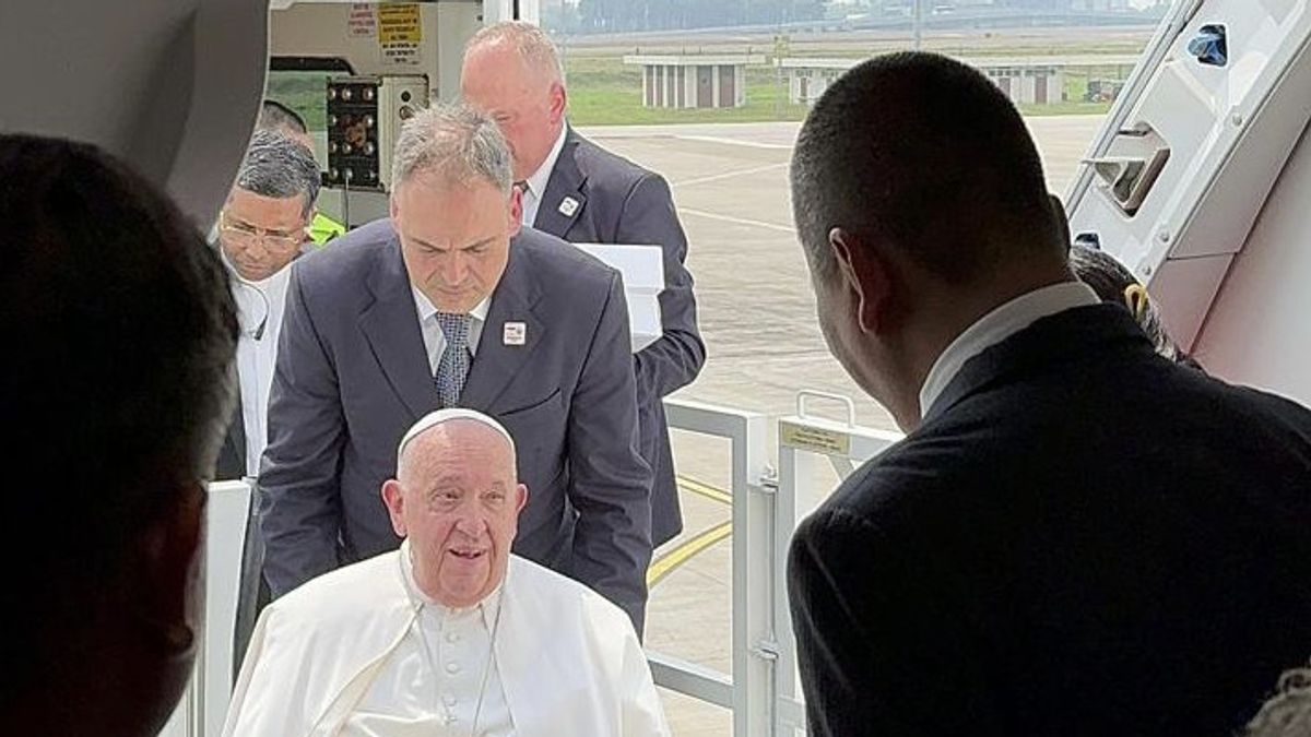 Dirut Garuda Indonésie suit le pape François en Papouasie Nugini