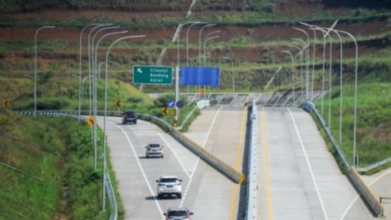 Homecoming Flow Of Cisumdawu Toll Road In Sumedang Is Still Normal