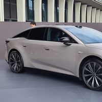 Toyota bZ7 Resmi Dibuka Prapenjualan di China, Dibekali Teknologi Huawei