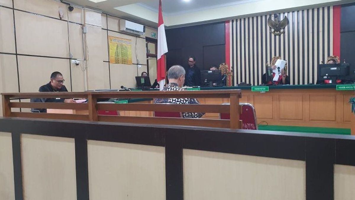 ジャンビ銀行の元総裁は懲役12年の判決を受けた