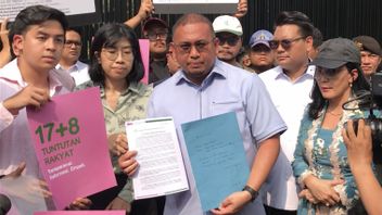 Andry Rosiade, vice-président de la Chambre des représentants, a accepté le « 17 + 8 demandes du peuple » : Il sera remis à la direction pour accélérer le processus