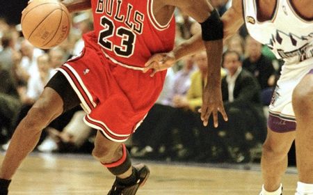 Sepatu yang Dipakai Michael Jordan Bakal Ciptakan Rekor Penjualan Termahal