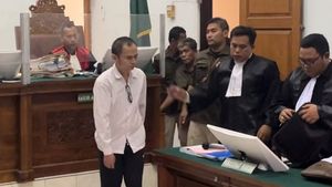 After Being Sentenced To Death, Panca Darmansyah Just Wants To Come To Her Biological Child's Grave