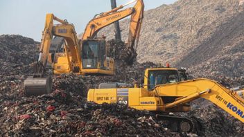 쓰레기 봉우리 빙하가 4 명을 죽이고, 프라모노는 TPST Bantargebang의 4A 구역 운영을 일시적으로 중단합니다. 