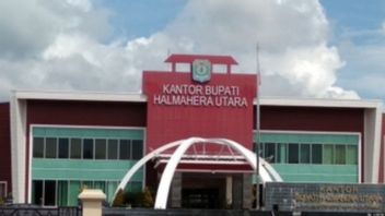 Le gouvernement de la régence de Halmahera Nord n’a pas payé les salaires de Kades, certains sont même arrivés à la retraite.