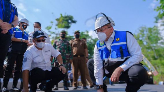 Kabupaten Muba Menyerap13,8 ton Karet Petani untuk Membangun Jalan