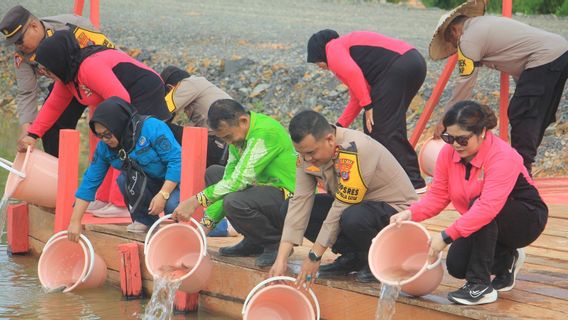 Polres Tana Tidung Beri Bantuan Bibit dan Alat Pertanian Dukung Asta Cita Presiden 