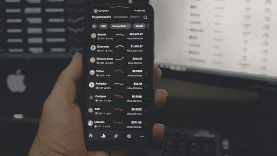 Pasar Kripto Waspada: Bitcoin Bertahan, Altseason Mulai Terlihat