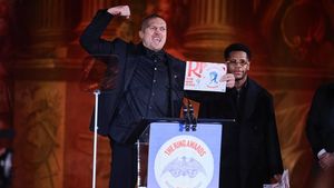 Oleksandr Usyk Wins BWAA Best Fighter Award