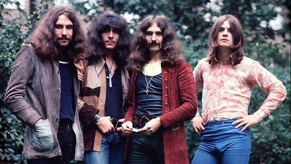 Geezer Butler Ungkap Respon Ozzy Osbourne Saat Dikeluarkan dari Black Sabbath