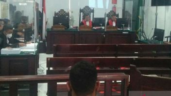 The Defendant In The Ambon Mayor's Bribery Was Charged With 2 Years And 6 Months In Prison