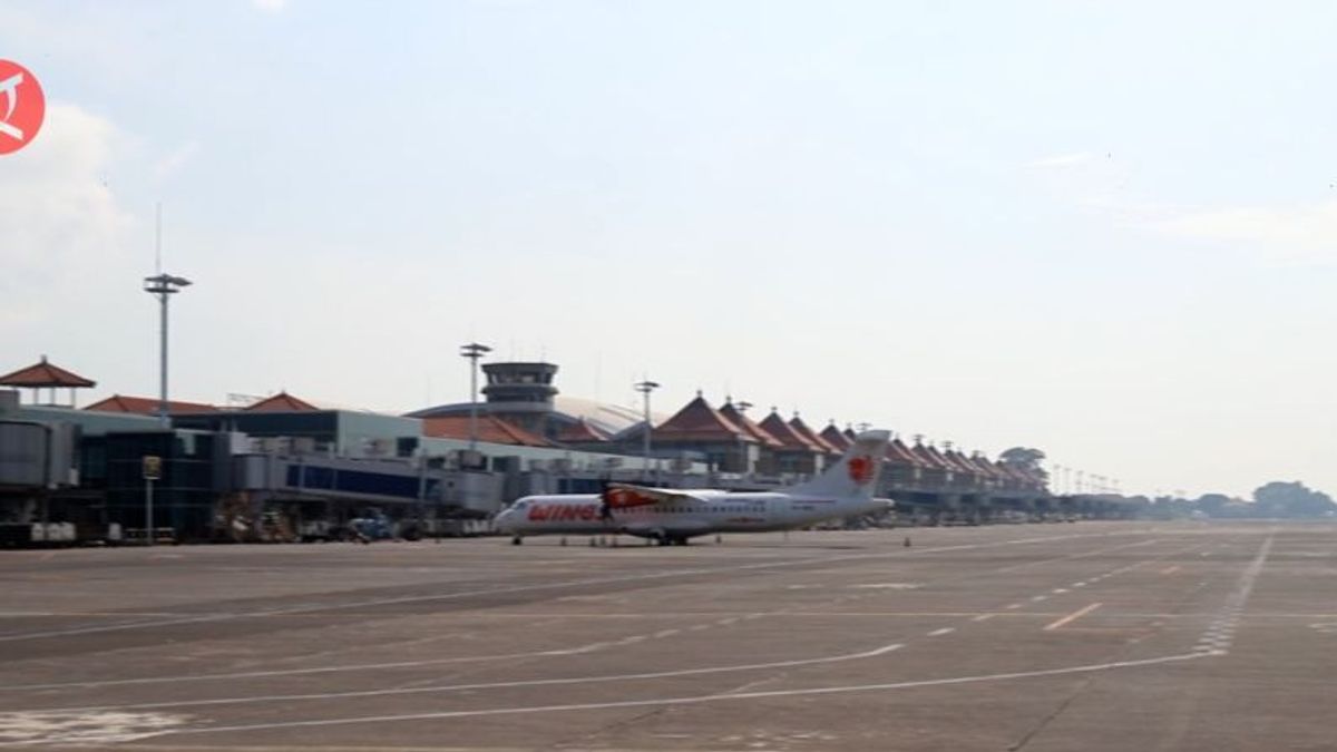 ングラライ空港警察は、乗客の急増に対処するための特別なセキュリティを準備しています
