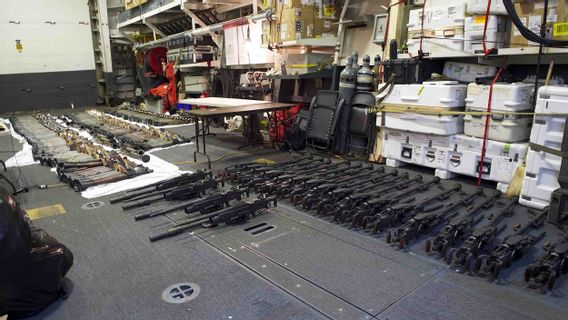 US Navy Seizes Thousands Of Rocket Launchers, Machine Guns And Sniper Rifles From Iran For Yemen's Houthis