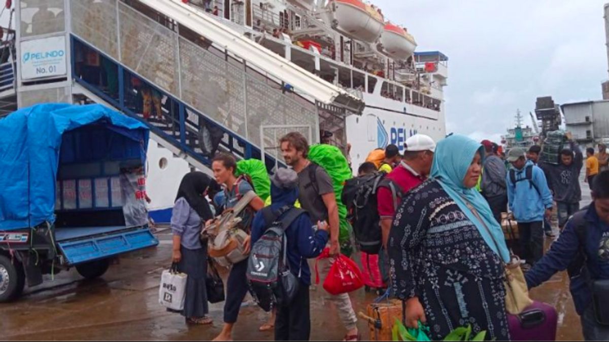 Pelabuhan Ambon Terus Berbenah, Tingkatkan Fasilitas hingga Ketertiban Penumpang