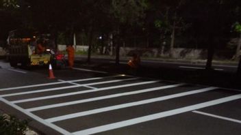 Wild Racing Is Rampant, Bekasi Transportation Agency Installs Shockline Markings On Jalan I Gusti Ngurah Rai