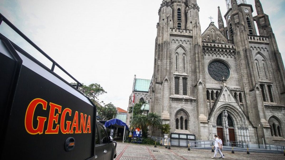 The Capacity Of The Congregation At The Jakarta Cathedral Easter Mass Is Limited To 20 Percent, Must Be Healthy And Aged 18-59 Years