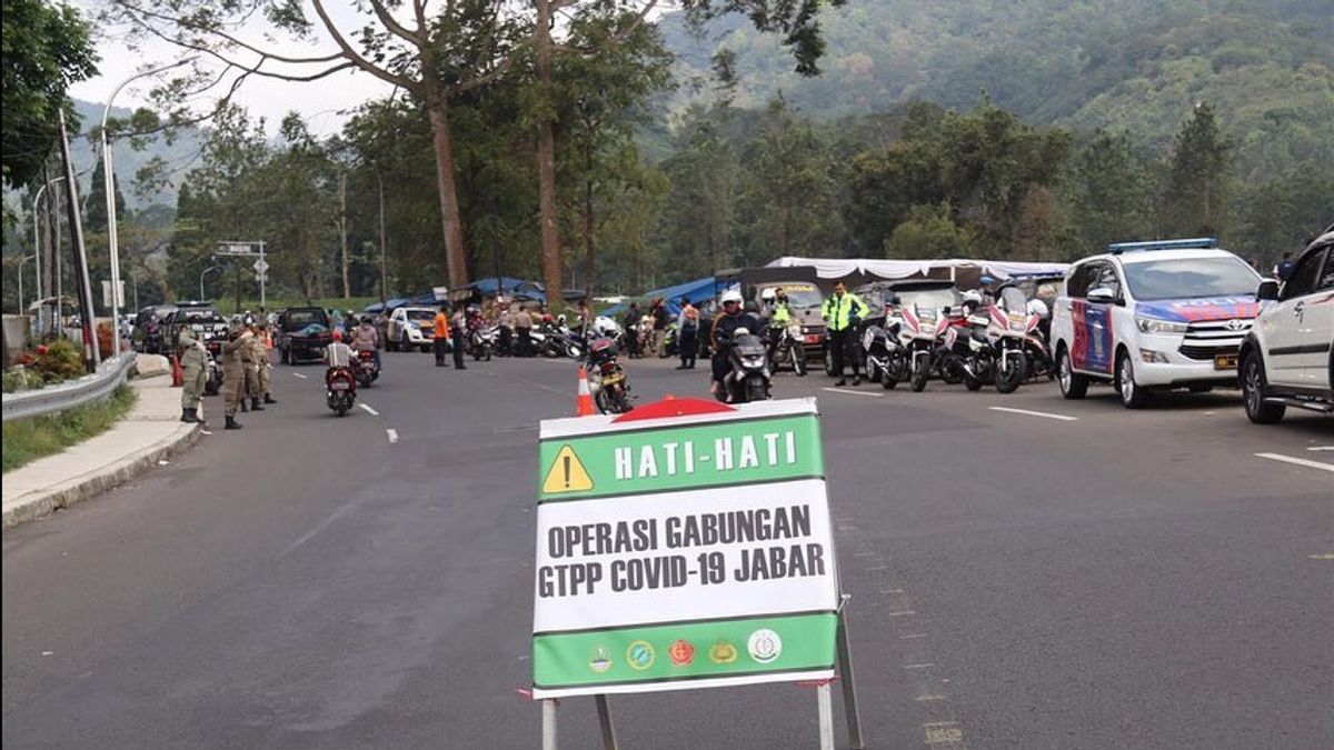 Police Prepare 7 Odd-Even Checkpoints On The Bogor Peak Route