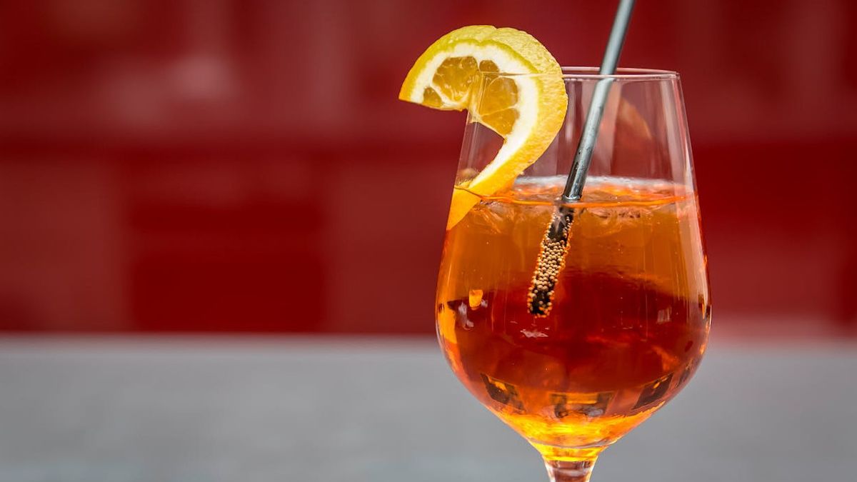 Meski Terlihat Menyegarkan, 3 Minuman Ini Ternyata Bisa Picu Dehidrasi