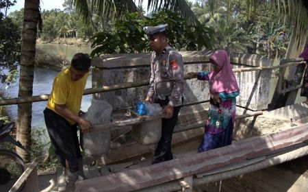 Gubernur Endus Praktik Penebangan liar di Lokasi Banjir Sumbar