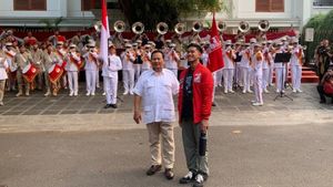 Kunjungi Prabowo di Kertanegara, Kaesang Disambut Tim Drum Band Garuda Yaksa  