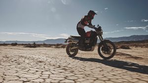Triumph Tracker 400 Bergaya Flat Track Resmi Meluncur, Konsumsi BBM Irit 28 Km per Liter