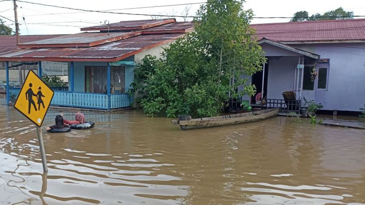 Kapuas Hulu Kalbar Meluas的洪水,居民被要求待命