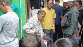 Pas d’argent pour acheter des drogues, les personnes âgées atteintes de Hernia volent de l’argent de la boîte de charité à Menteng