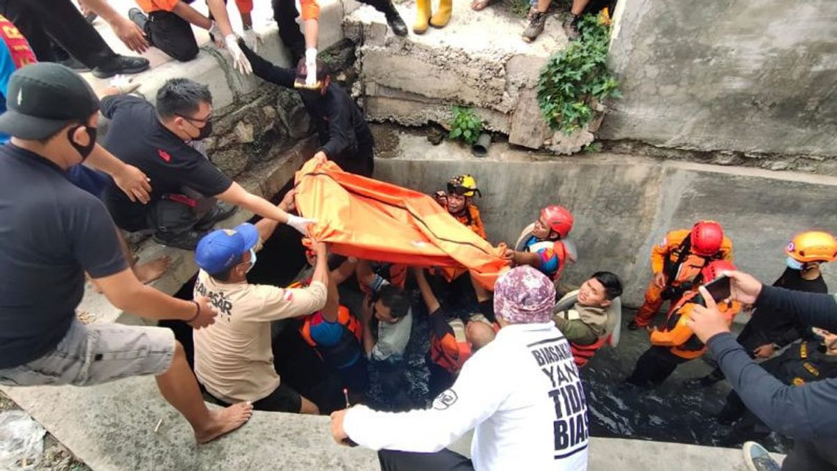  Jasad Balita yang Tenggelam Gorong-gorong Surabaya Ditemukan