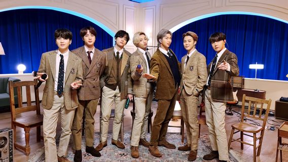 BTS يغني كولدبلاي إصلاح لكم على MTV موصول