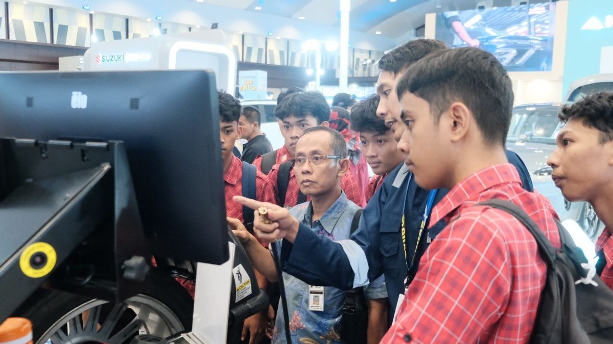 Tak Hanya Pameran Mobil, GIIAS Semarang 2024 Jadi Ajang Edukasi Generasi Muda