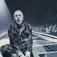 Oli Sykes Ungkap Alasan di Balik Tradisi Bring Me The Horizon Kerap Ajak Fans Naik Panggung