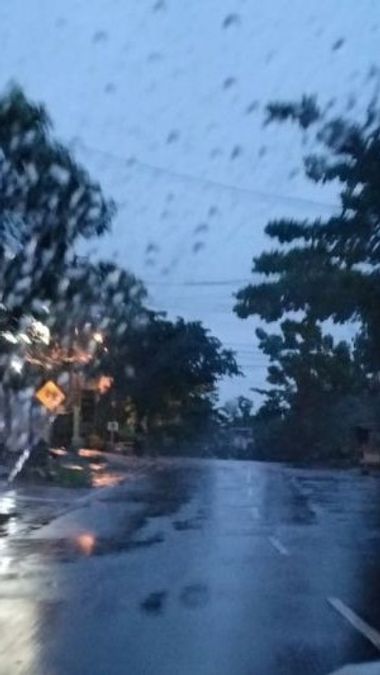 Prakiraan Cuaca BMKG: Waspada Potensi Hujan Lebat Disertai Angin Kencang di Sejumlah Daerah