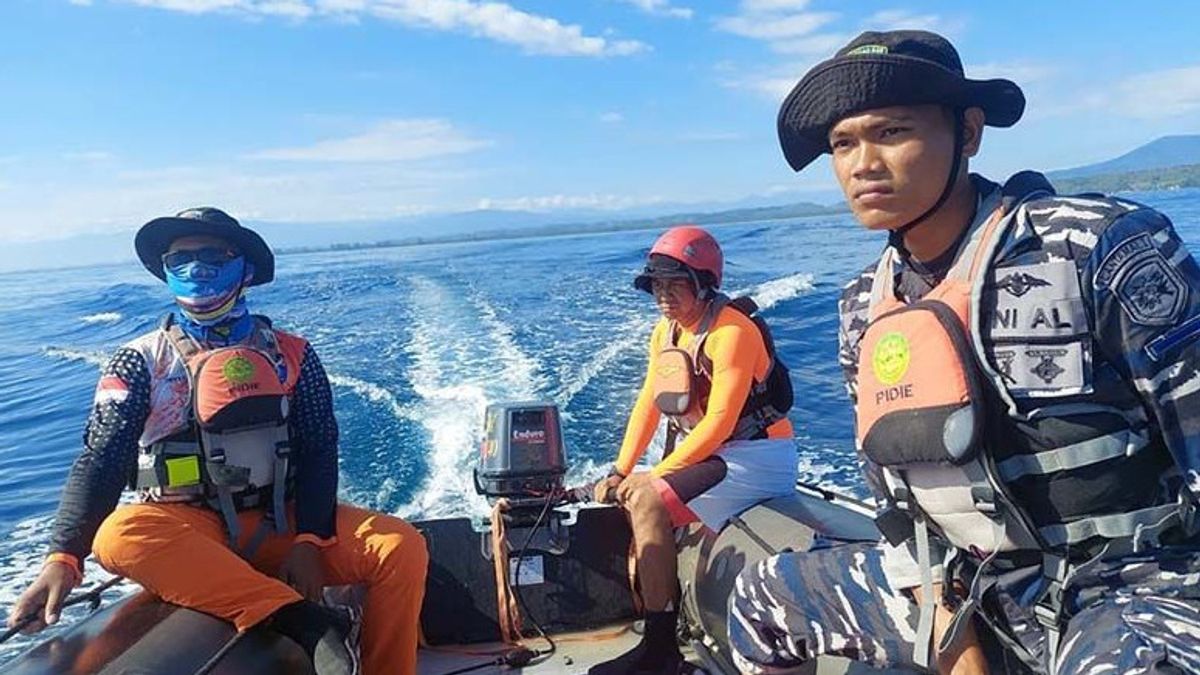 SAR Team Stop Searches For Missing Fishermen In The Malacca Strait