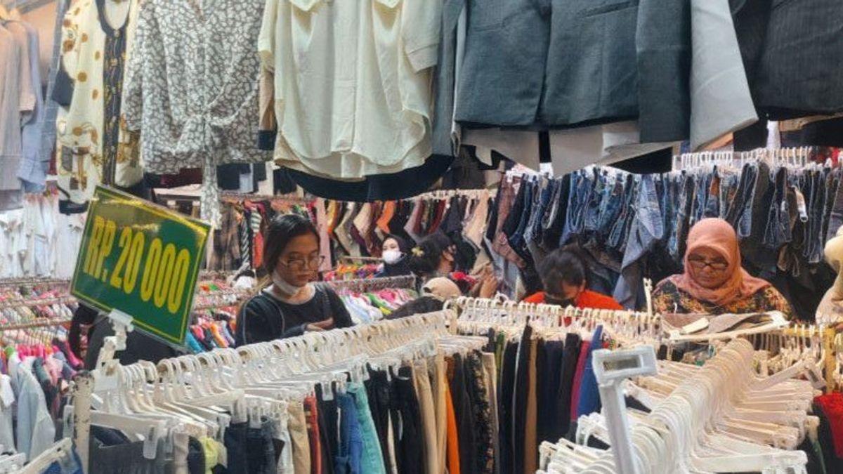 Economist: Imports Of Used Clothing Are Prohibited, Quality Of Domestic Products Must Be Improved
