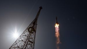 COVID-19 Merebak Lagi di Rusia, Roscosmos Tunda Peluncuran Roket