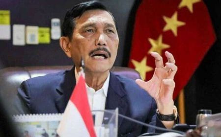 Menko Luhut: Pemerintah Pasang Target Indonesia Punya 2 Juta Motor Listrik di 2025