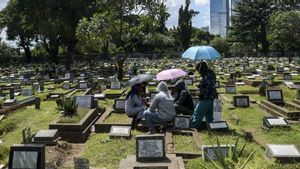 Memori Hari Ini, 21 Maret 2021: Antisipasi Persebaran COVID-19, Anies Baswedan Keluarkan Larangan Ziarah Kubur