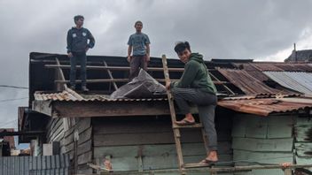 11 Acehnese Houses Damaged By Tornadoes