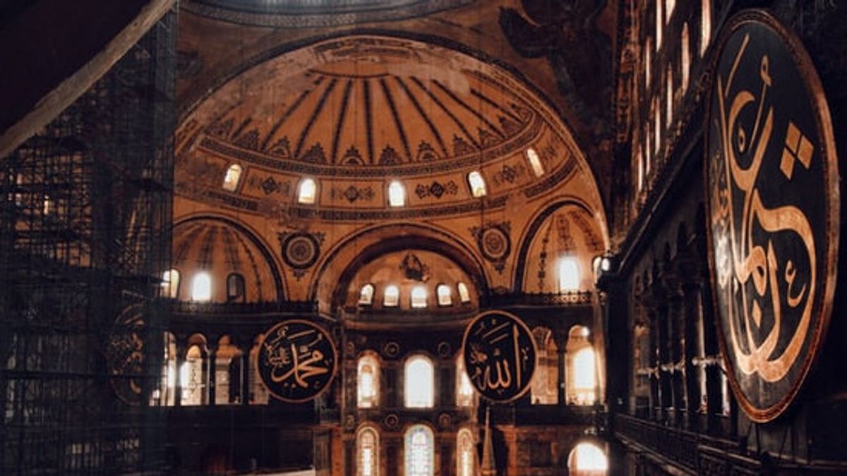 Kekecewaan Paus Fransiskus soal Perubahan Status Hagia Sophia Menjadi Masjid