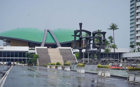 Pria Asal Magelang Meninggal di JPO Depan Gedung DPR, Polisi Duga Akibat Sakit