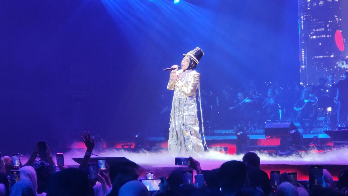 30 Best Songs Melly Goeslaw Shown At Everlasting Memory Concert