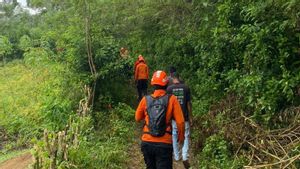 Une personne âgée perdue de 4 jours à Sikka NTT est toujours recherchée par l’équipe SAR