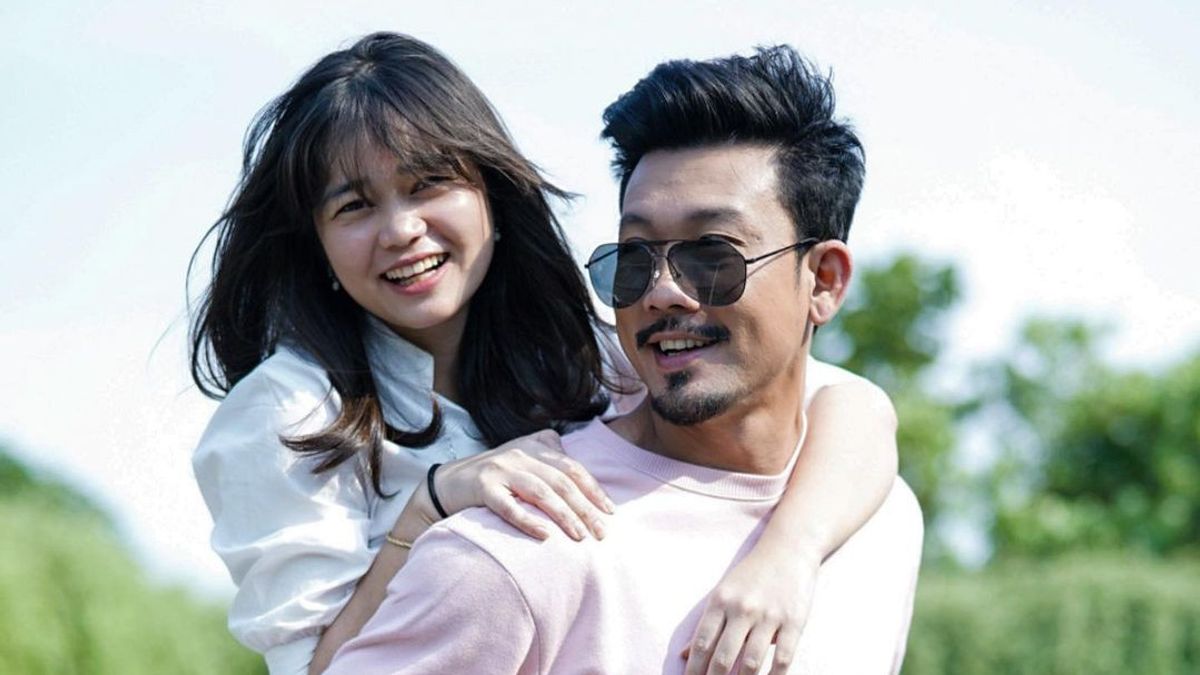 Denny Sumargo Touched To See Olivia Allan's Process Of Giving Birth To Fruits