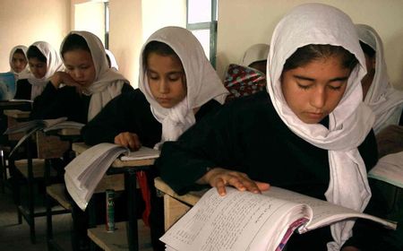 20 Universitas Inggris Tawarkan Kursus Gratis Bagi Wanita Afghanistan, Sampai Taliban Cabut Larangan Belajar